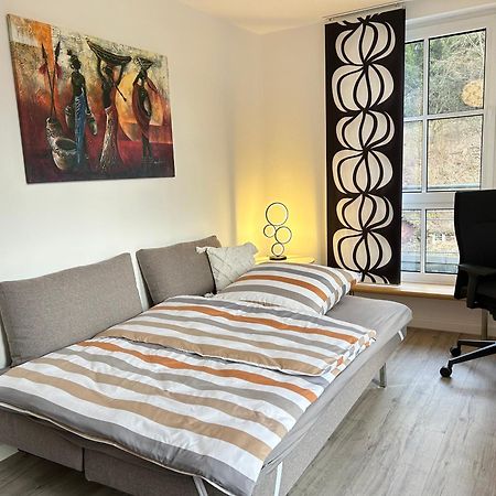 Grosszuegiges Helles Penthouse -Komplette Etage- Mit Balkon Und Stellplatz In Ruhiger Lage Kulmbach Exterior foto