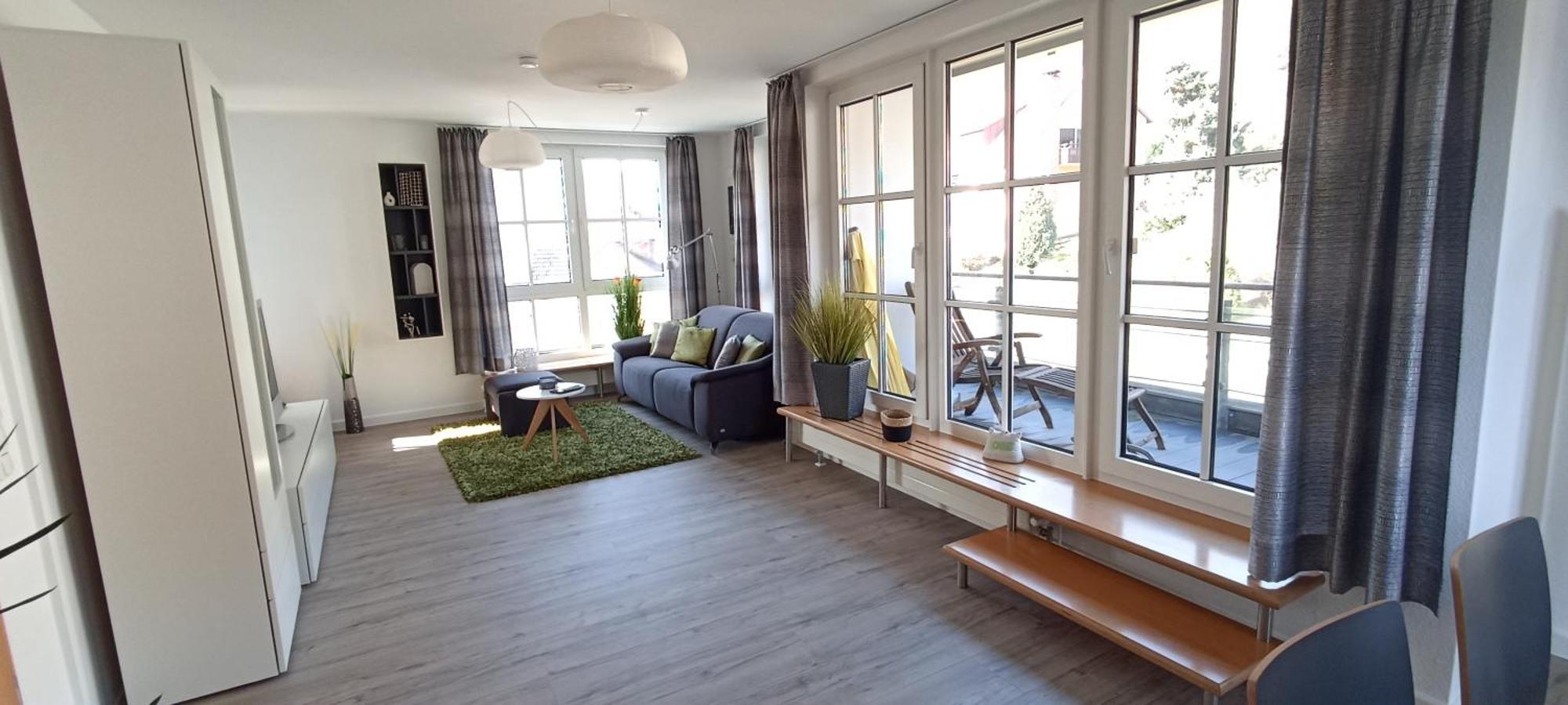 Grosszuegiges Helles Penthouse -Komplette Etage- Mit Balkon Und Stellplatz In Ruhiger Lage Kulmbach Exterior foto