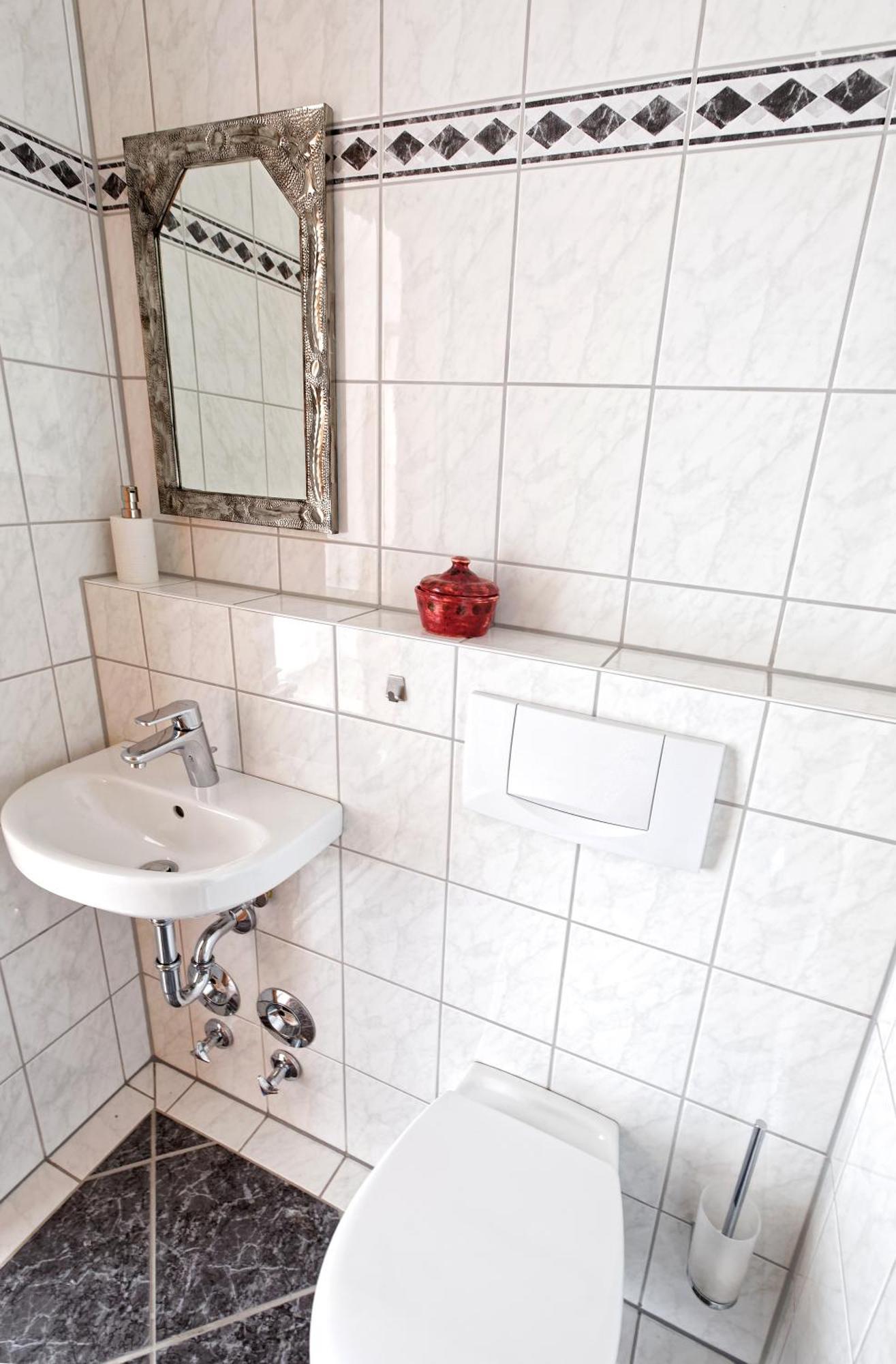 Grosszuegiges Helles Penthouse -Komplette Etage- Mit Balkon Und Stellplatz In Ruhiger Lage Kulmbach Exterior foto